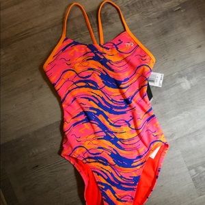 Women’s swim suit